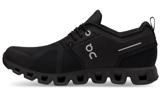 Cloud 5 Waterproof ”Hel svart”