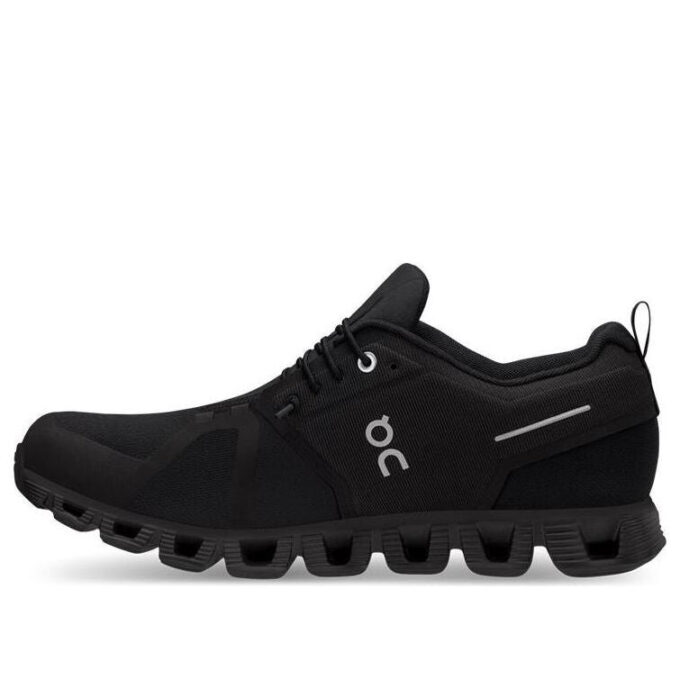 Cloud 5 Waterproof ”Svart Vit”