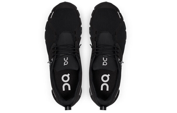 Cloud 5 Waterproof ”Svart Vit”