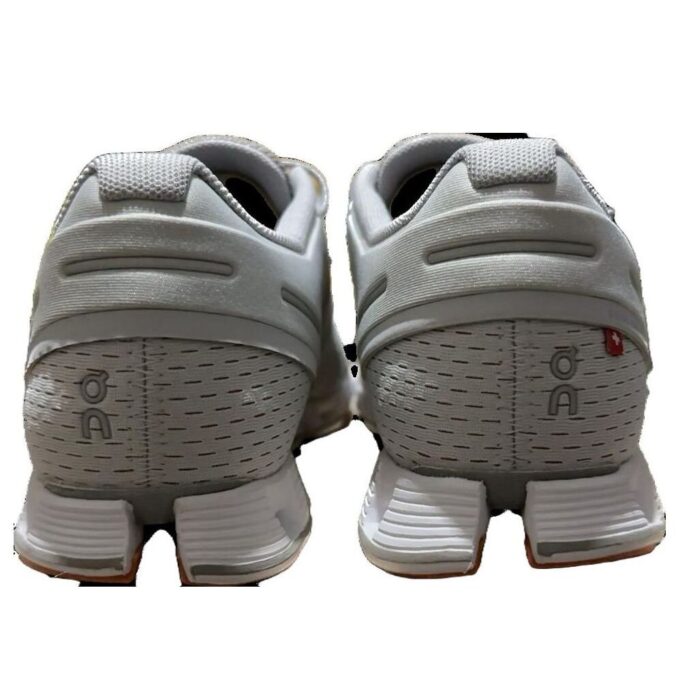 Cloud ”Glacier White”