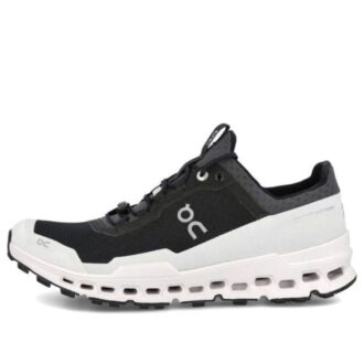 Cloud Ultra ”Svart Vit”