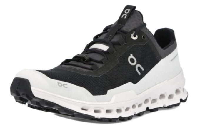 Cloud Ultra ”Svart Vit”