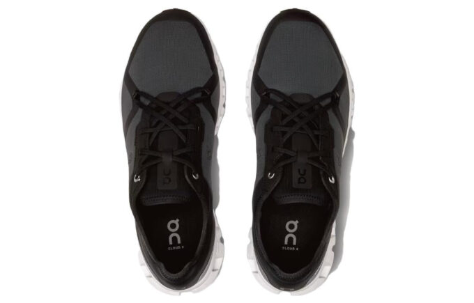 Cloud X 3 AD ”Svart Vit”