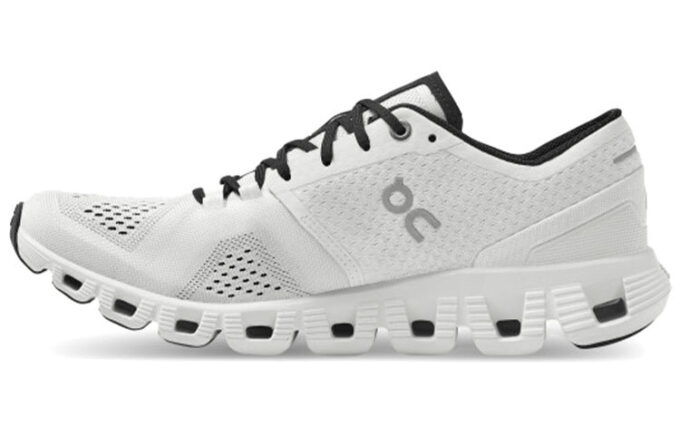Cloud X ”Vit Svart”