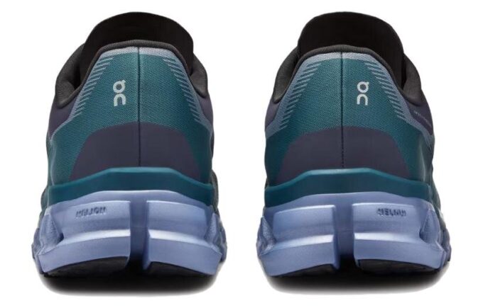 Cloudflow 4 ”Svart Storm”