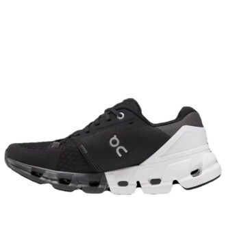 Cloudflyer 4 ”Svart Vit”