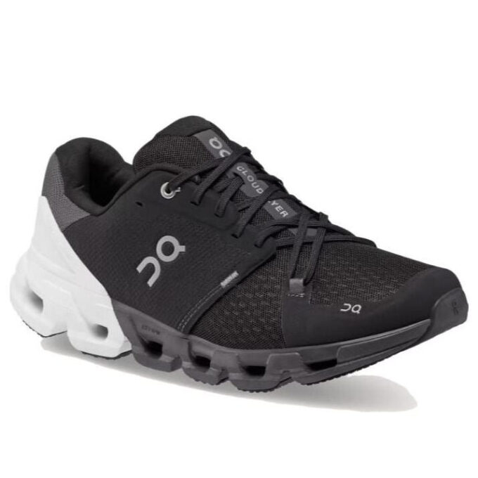 Cloudflyer 4 Wide ”Svart Vit”