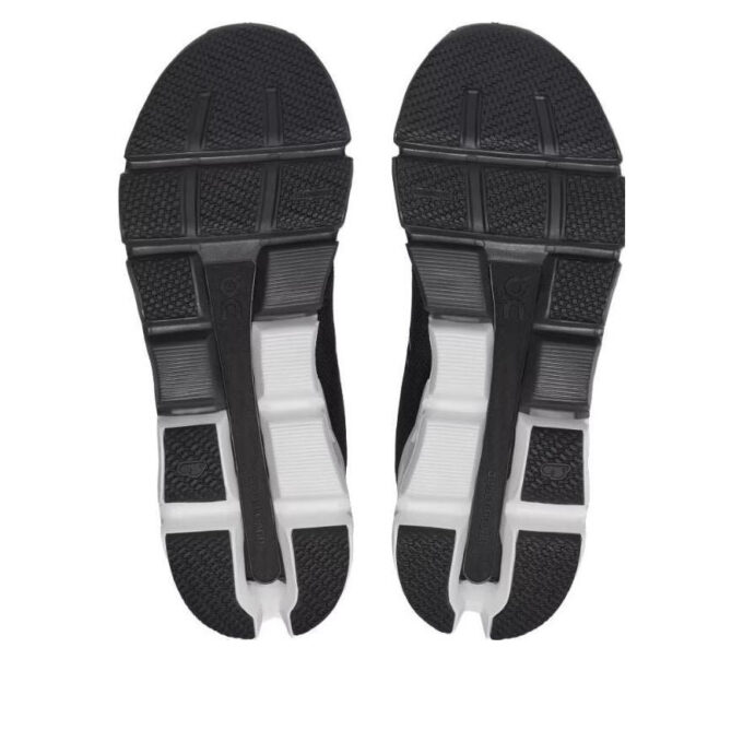 Cloudflyer 4 Wide ”Svart Vit”