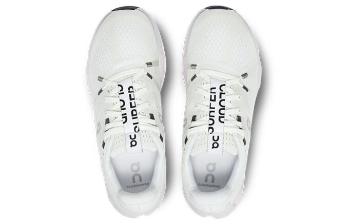 Cloudsurfer ”Vit Frost”