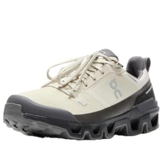 Cloudwander Waterproof ”Sand Svart” Cloudwander Waterproof ”Sand Svart”