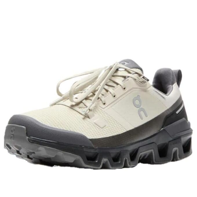 Cloudwander Waterproof ”Sand Svart”