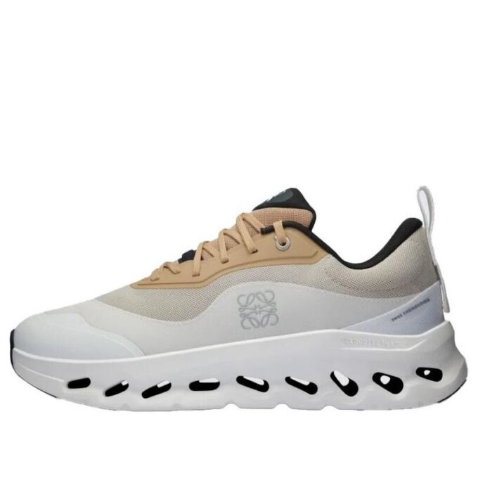 On Running x LOEWE Cloudtilt 2 ”Beige Vit”