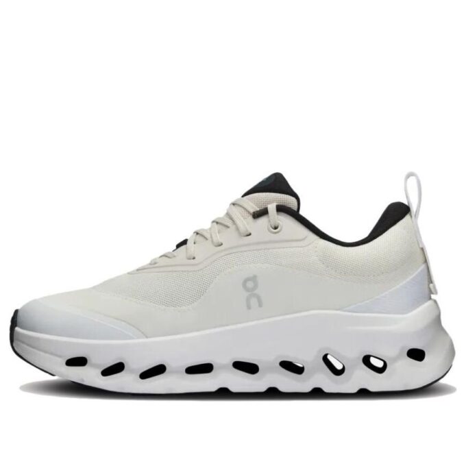 On Running x LOEWE Cloudtilt 2 ”Sand White”