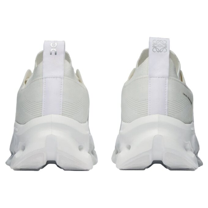 On Running x LOEWE Cloudtilt ”Helvit”